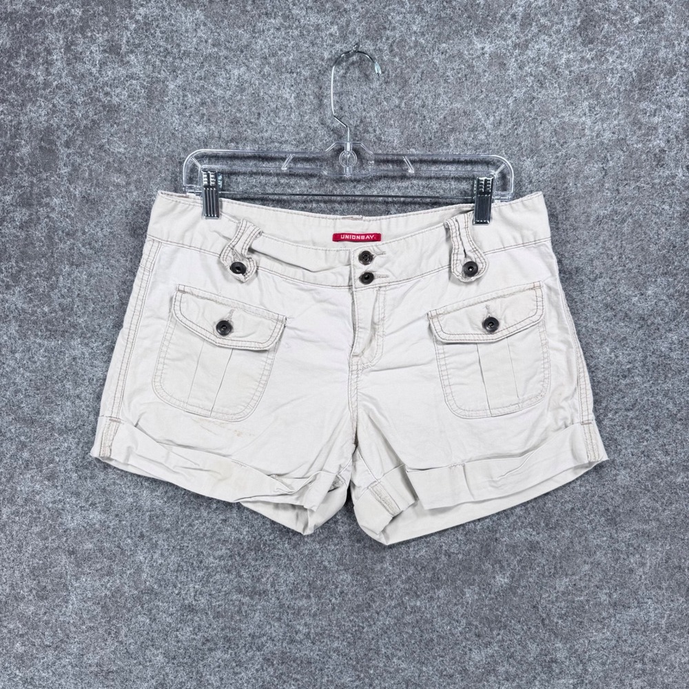 Unionbay Women's Size 11 Beige Khaki Cargo Shorts Cuffed Utility Pocket Casual